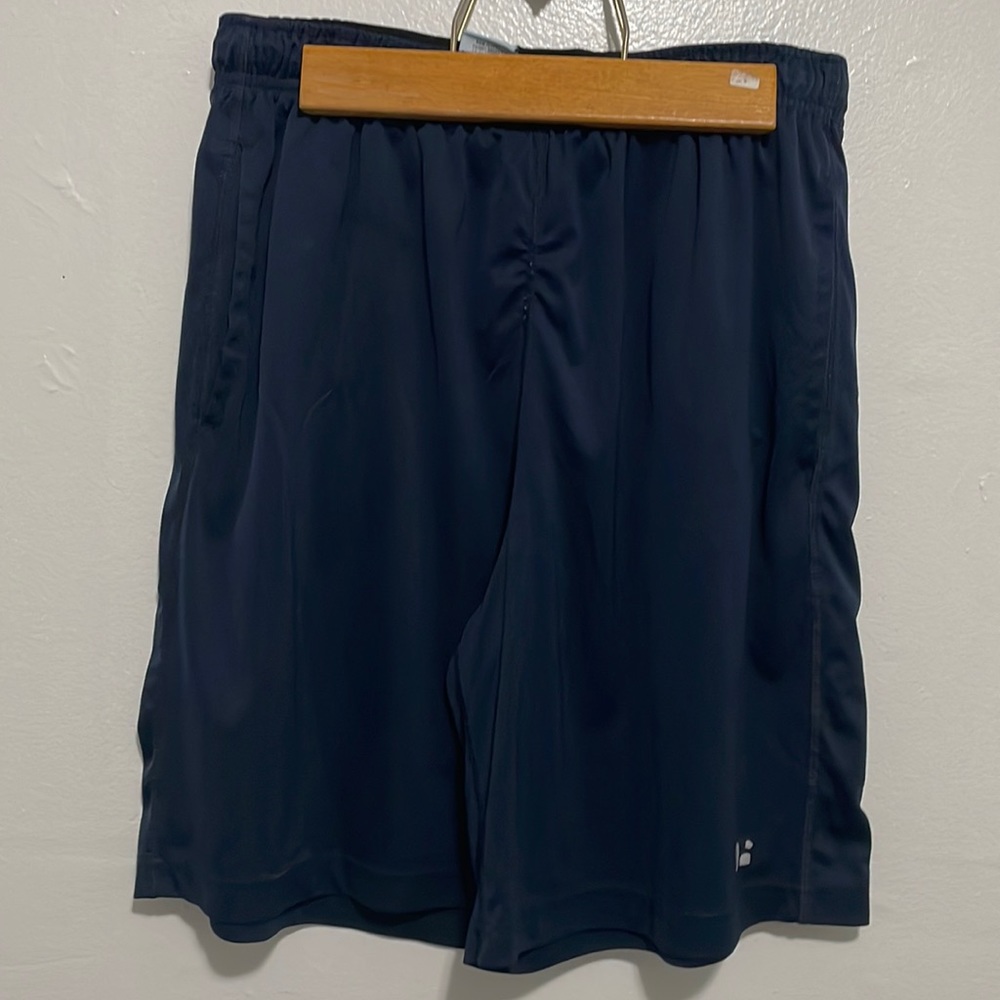 Used Mens Medium Russell shorts